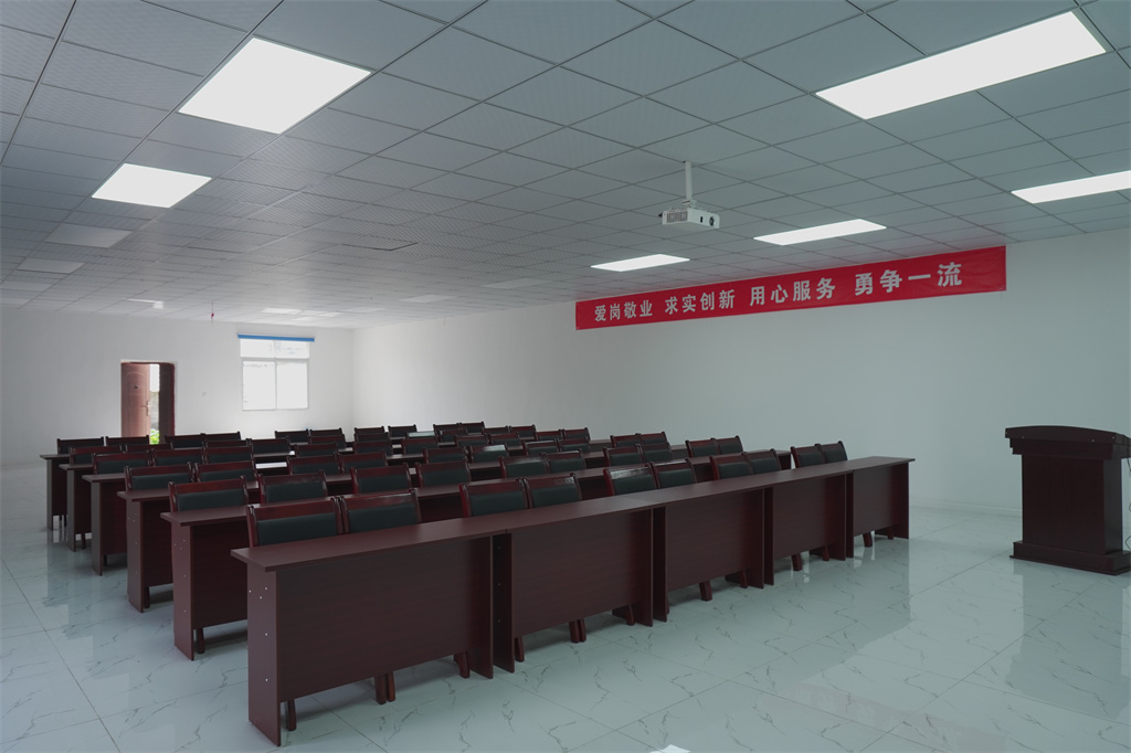 涵源環(huán)保會議室