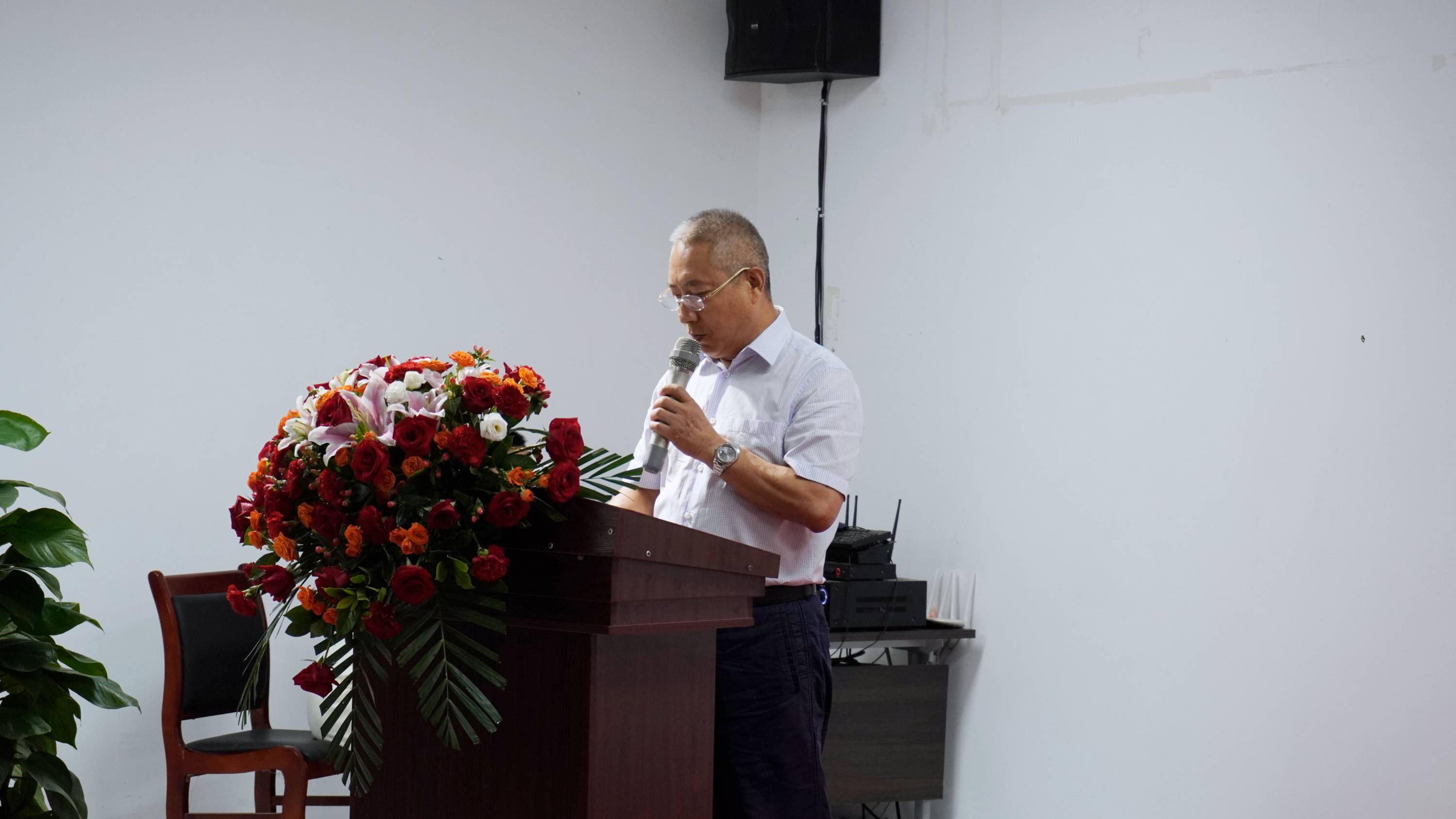 涵源環(huán)保年中總結(jié)會