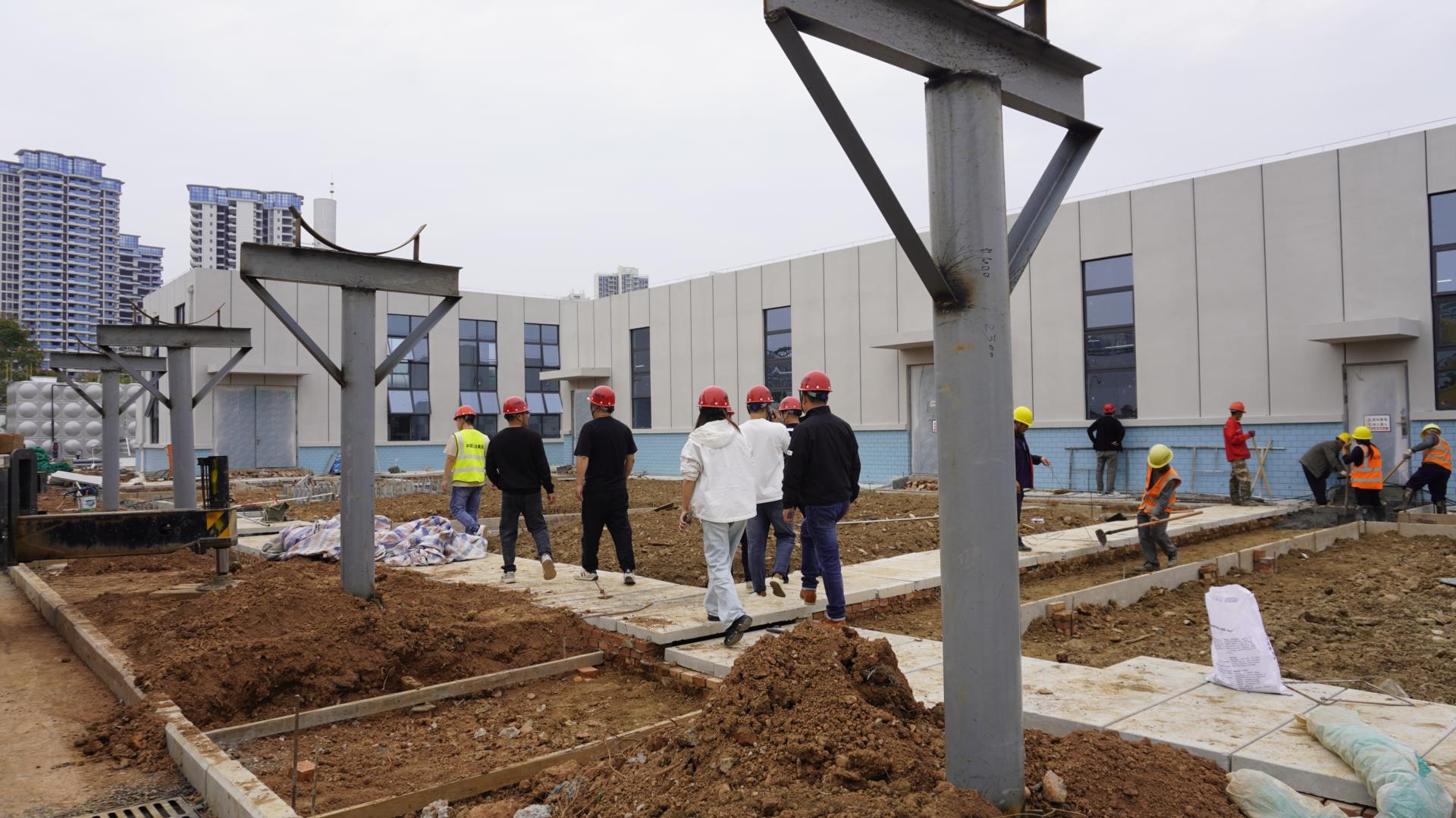 涵源環(huán)保考察團(tuán)隊(duì)