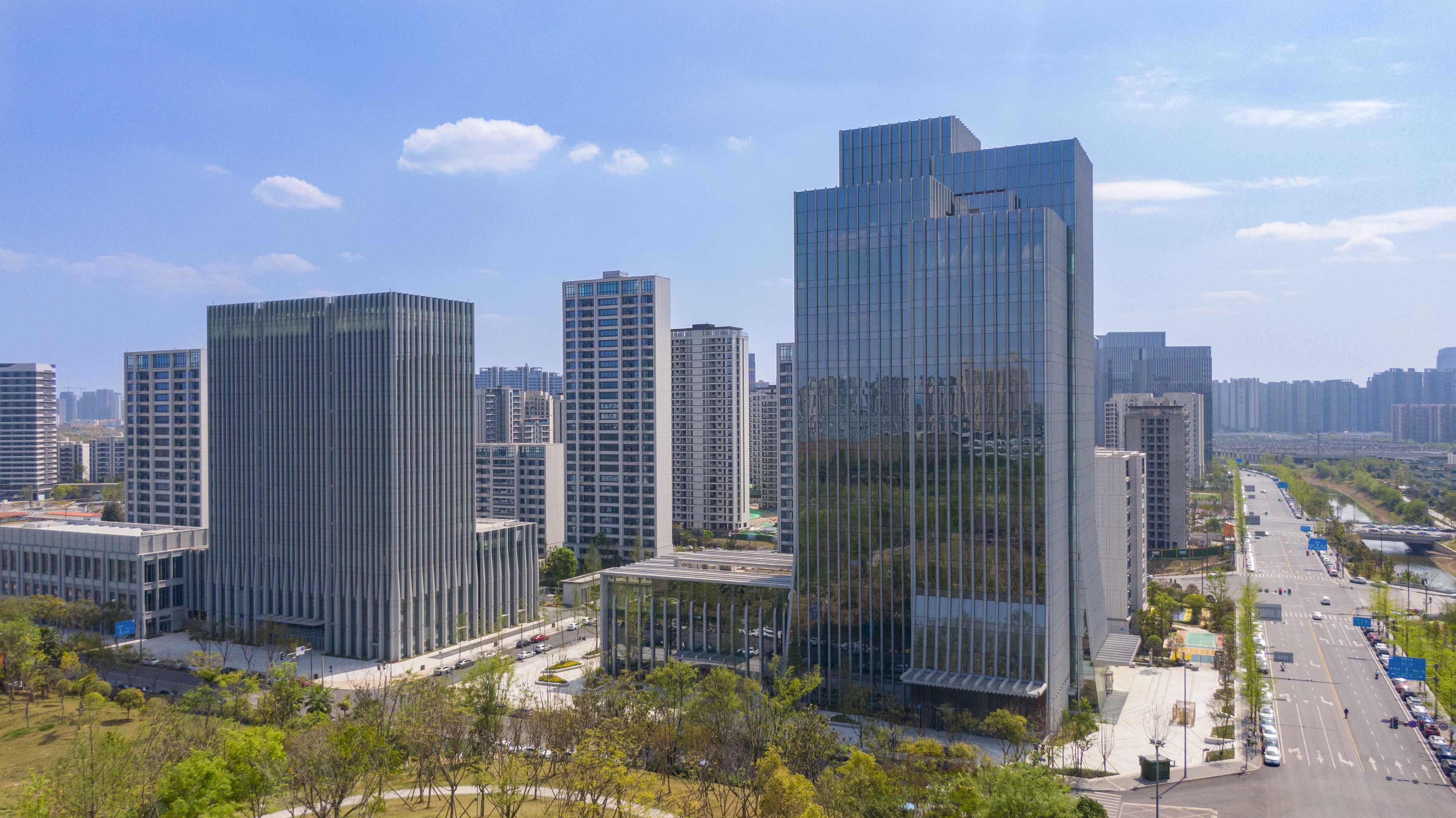 西藏銀行成都總部基地水處理紫外線消毒器